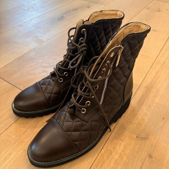 Ron White
Tiffany Boots 37 1/2 - Picture 3 of 13